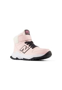 Buty dziecięce New Balance PT800TFP – różowe. Okazja: na co dzień. Wysokość cholewki: przed kolano. Kolor: różowy. Materiał: guma, materiał, syntetyk. Szerokość cholewki: normalna. Sezon: zima #2