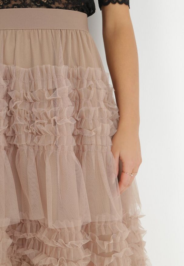 Born2be - Ciemnobeżowa Rozkloszowana Spódnica z Falbankami Warda. Kolor: beżowy. Wzór: aplikacja