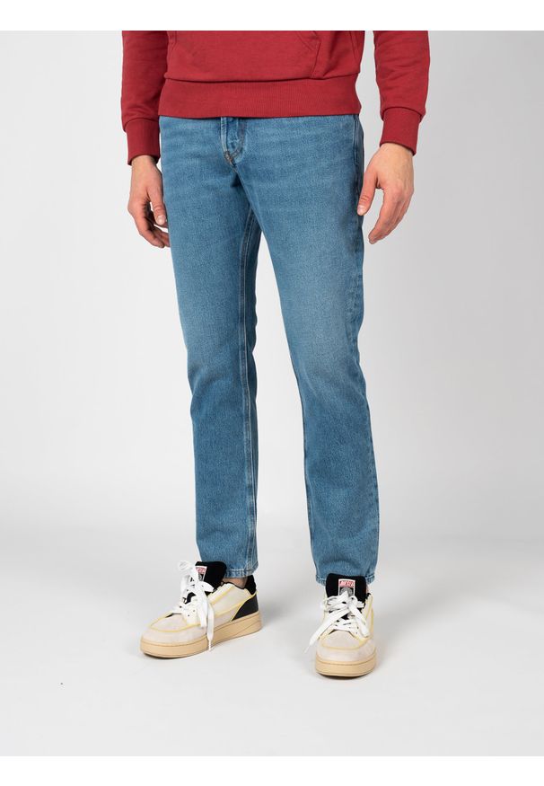 Diesel Jeansy "D-Strukt 1995" | A04302-09C16 | Mężczyzna | Niebieski. Okazja: na co dzień. Kolor: niebieski. Długość: długie. Styl: elegancki, casual