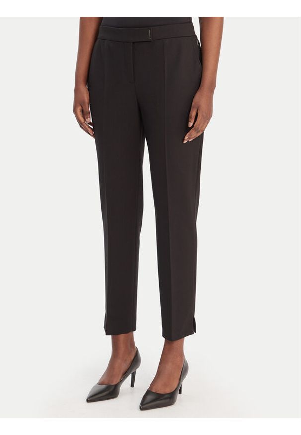 BOSS Spodnie materiałowe Tapria-Crop 50556341 Czarny Slim Fit. Kolor: czarny. Materiał: syntetyk