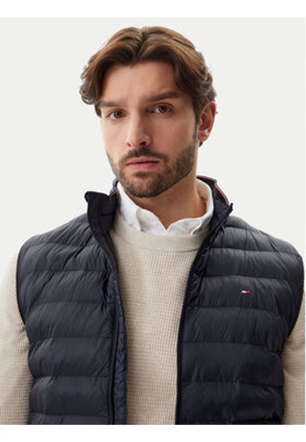 TOMMY HILFIGER - Tommy Hilfiger Kamizelka Core Packable MW0MW39989 Granatowy Regular Fit. Kolor: niebieski. Materiał: syntetyk