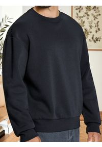 Sinsay - Bluza basic comfort fit - niebieski. Kolor: niebieski