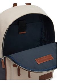 TOMMY HILFIGER - Tommy Hilfiger Plecak Th Casual Backpack AM0AM13227 Beżowy. Kolor: beżowy. Materiał: materiał. Styl: casual #3