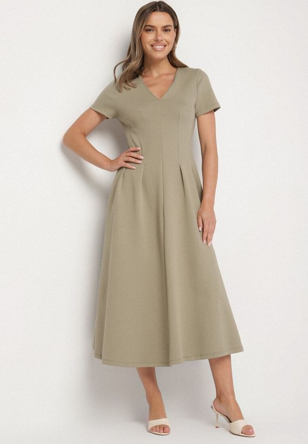 Born2be - Zielona Taliowana Sukienka z Bawełną Zeraviae. Okazja: na co dzień. Kolor: zielony. Materiał: bawełna. Typ sukienki: proste, sportowe. Styl: casual, sportowy, klasyczny