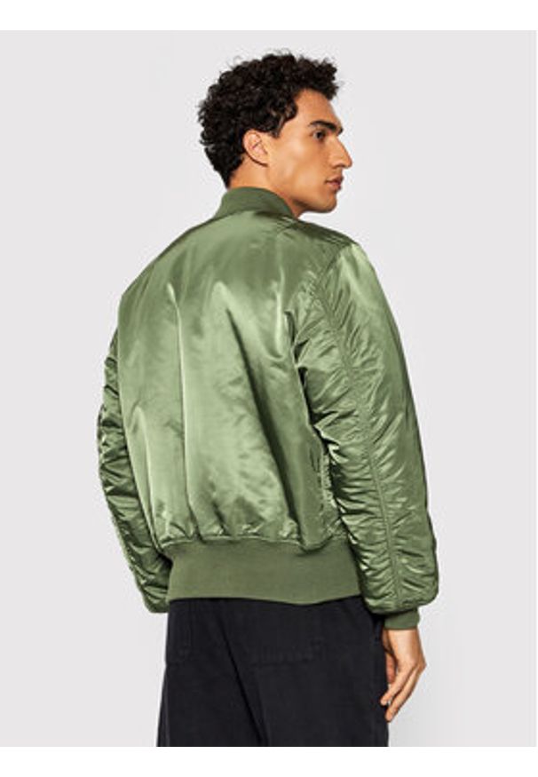 Alpha Industries Kurtka bomber Ma-1 100101 Zielony Regular Fit. Kolor: zielony. Materiał: syntetyk