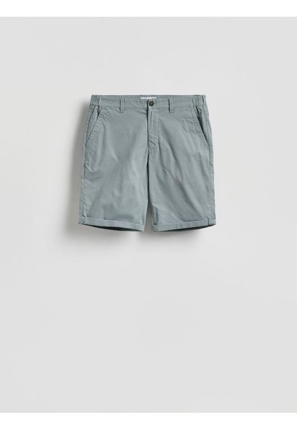 Reserved - Bawełniane szorty chino - jasnozielony. Kolor: zielony. Materiał: bawełna