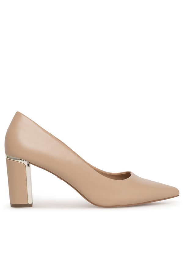 Czółenka Nine West. Kolor: beżowy