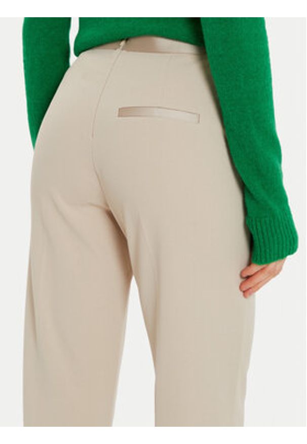 Imperial Spodnie materiałowe P3E9IAW Beżowy Flare Fit. Kolor: beżowy. Materiał: syntetyk