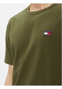 Tommy Jeans T-Shirt Classic Xs Badge DM0DM17870 Zielony Classic Fit. Kolor: zielony. Materiał: bawełna #3