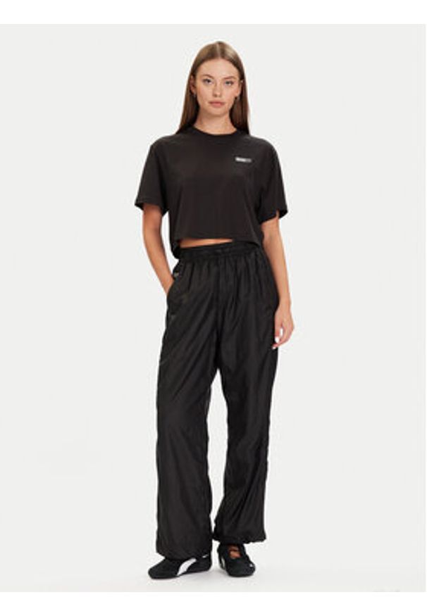 Puma T-Shirt PUMA X ROSÉ 633806 01 Czarny Relaxed Fit. Kolor: czarny. Materiał: bawełna