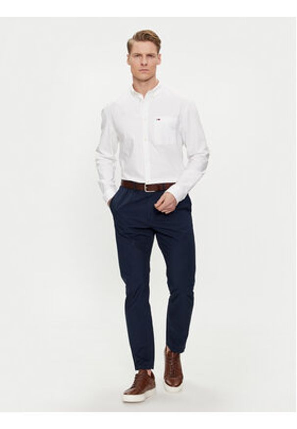 Tommy Jeans Koszula Oxford DM0DM18335 Biały Regular Fit. Kolor: biały. Materiał: bawełna