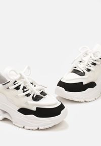 Renee - Biało-Czarne Sneakersy Ozdobnie Sznurowane z Wycięciami na Grubej Podeszwie Selvia. Zapięcie: sznurówki. Kolor: czarny #5