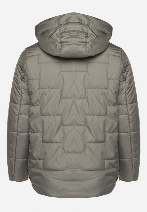 Born2be - Zielona Pikowana Kurtka z Kapturem i Ozdobnymi Suwakami Tulirisa. Okazja: na co dzień. Typ kołnierza: kaptur. Kolekcja: plus size. Kolor: zielony. Materiał: jeans. Styl: casual, sportowy