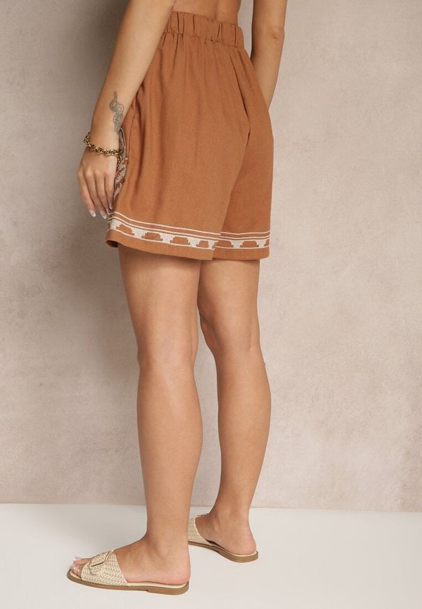 Renee - Brązowe Szorty High Waist z Bawełny Zdobione Haftem Filianira. Okazja: na co dzień. Stan: podwyższony. Kolor: brązowy. Materiał: bawełna. Wzór: aplikacja, haft. Sezon: lato. Styl: elegancki, casual