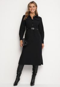 Born2be - Czarna Sukienka o Koszulowym Kroju z Dodatkowym Paskiem i Rozcięciami u Dołu Arinnis. Okazja: na spacer, na co dzień. Kolor: czarny. Długość rękawa: długi rękaw. Typ sukienki: koszulowe. Styl: casual, klasyczny #6