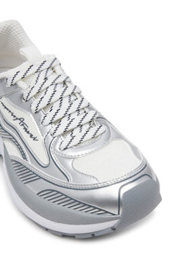 Emporio Armani Sneakersy X3X238 XR388 00520 Srebrny. Kolor: srebrny. Materiał: skóra