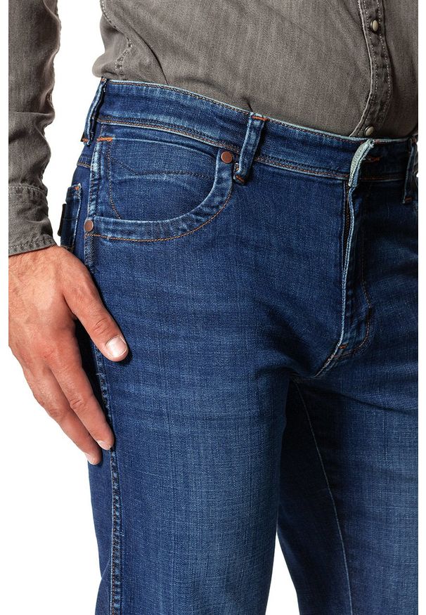 Wrangler - WRANGLER TEXAS STRETCH NIGHT BREAK W1219237W 112126068. Stan: podwyższony. Styl: klasyczny