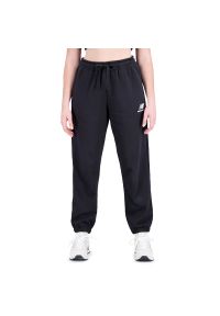 Spodnie New Balance WP31530BK - czarne. Kolor: czarny. Materiał: dresówka, bawełna, poliester