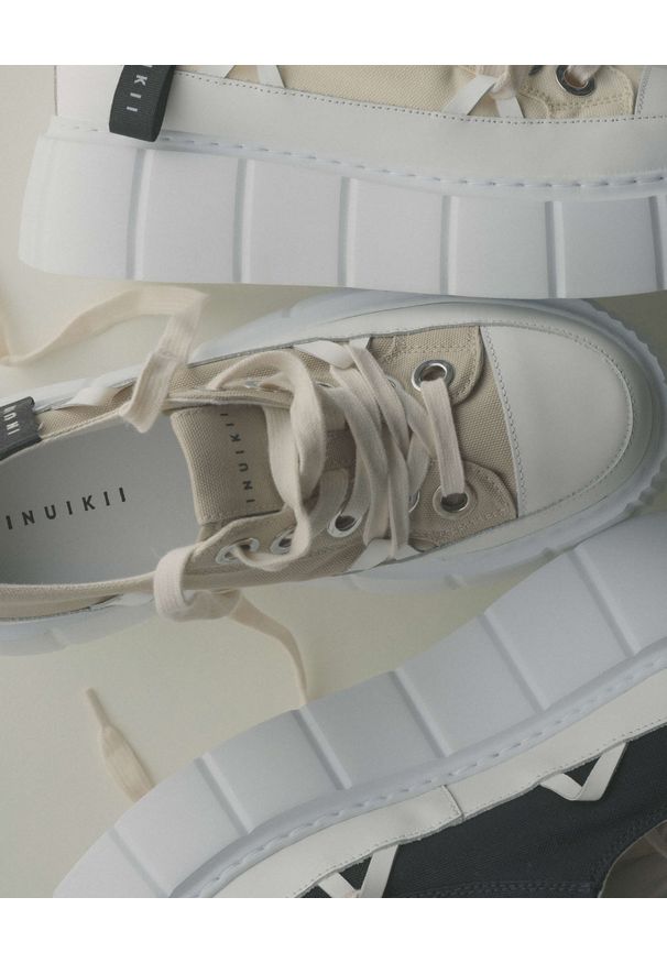 Inuikii - INUIKII MATILDA CANVAS LOW Sneakersy damskie. Okazja: na co dzień. Kolor: szary. Materiał: materiał, jeans, bawełna, guma. Szerokość cholewki: normalna
