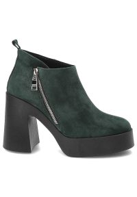 Zielone Botki Armodo Modne Buty Na Obcasie. Okazja: na co dzień. Kolor: zielony. Materiał: zamsz. Obcas: na obcasie. Styl: casual, elegancki, wizytowy. Wysokość obcasa: średni #5