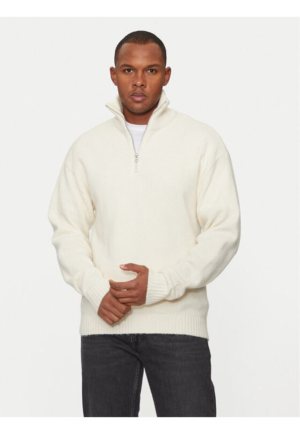 Jack & Jones Sweter Ollie 12241817 Écru Relaxed Fit. Materiał: syntetyk