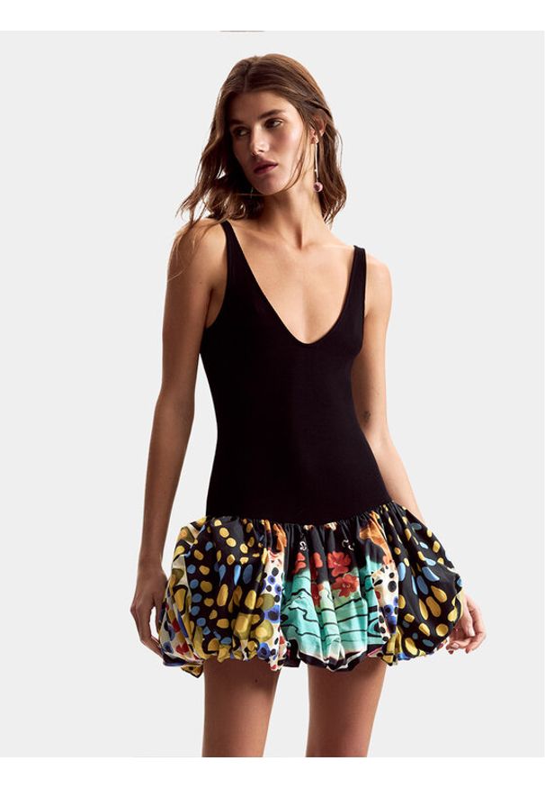 Desigual Sukienka koktajlowa Sparckler Lacroix 26SWVK11 Czarny Slim Fit. Kolor: czarny. Materiał: bawełna. Styl: wizytowy