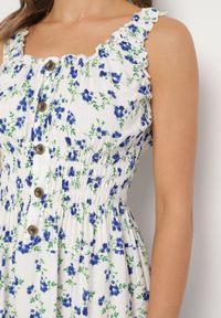 Born2be - Biało-Niebieska Sukienka Rozkloszowana na Ramiączkach w Kwiaty Tallio. Okazja: na co dzień, na imprezę, na spacer. Typ kołnierza: dekolt kwadratowy. Kolor: biały. Materiał: jeans. Długość rękawa: na ramiączkach. Wzór: kwiaty. Typ sukienki: proste, rozkloszowane. Styl: casual, klasyczny #2
