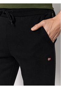 Napapijri Spodnie dresowe Malis NP0A4GBK Czarny Regular Fit. Kolor: czarny. Materiał: bawełna, dresówka #3