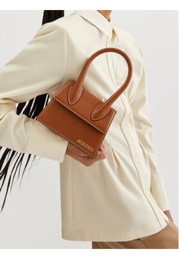 JACQUEMUS Torebka Le Chiquito Moyen 213BA002-3072 Brązowy. Kolor: brązowy. Materiał: skórzane
