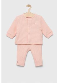TOMMY HILFIGER - Tommy Hilfiger komplet niemowlęcy. Kolor: różowy. Materiał: bawełna, materiał, dzianina #9