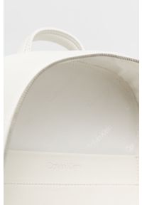 Calvin Klein plecak damski kolor biały mały gładki. Kolor: biały. Materiał: poliester. Wzór: gładki #3