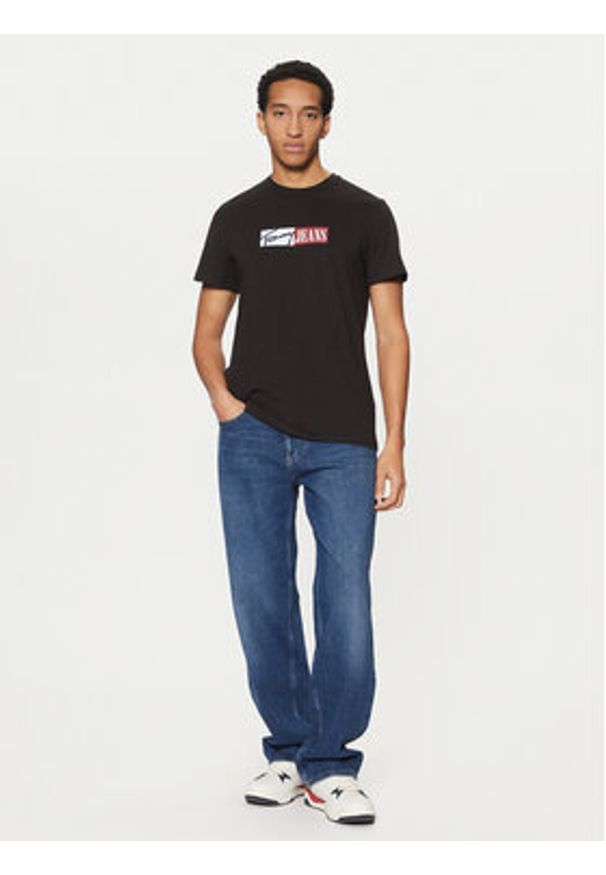 Tommy Jeans T-Shirt Entry DM0DM20365 Czarny Slim Fit. Kolor: czarny. Materiał: bawełna