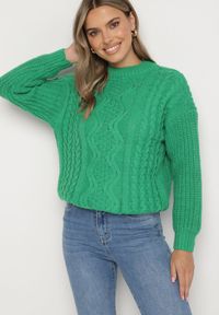 Born2be - Zielony Sweter z Dodatkiem Wiskozy Ozdobiony Tłoczeniem Miatara. Kolor: zielony. Materiał: wiskoza. Wzór: aplikacja. Sezon: zima #2