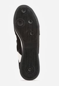 Renee - Czarne Tenisówki Typu Sneakeriny Ozdobione Napisem Emirinne. Okazja: na co dzień. Zapięcie: rzepy. Kolor: czarny. Wzór: aplikacja, napisy. Styl: casual, sportowy #6