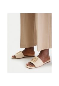 Klapki Nine West. Kolor: kremowy #1