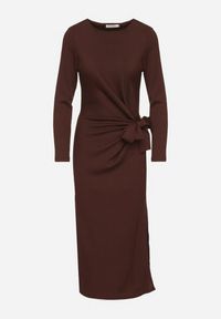 Born2be - Brązowa Taliowana Sukienka z Ozdobnym Wiązaniem i Rozcięciami Esilda. Okazja: na co dzień, na spotkanie biznesowe. Kolor: brązowy. Styl: biznesowy, klasyczny, casual, elegancki #4