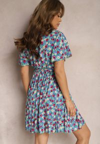 Renee - Niebieska Kopertowa Sukienka Wiązana Paskiem i Wykończona Gumką Faroena. Okazja: na imprezę. Kolor: niebieski. Typ sukienki: kopertowe. Styl: elegancki #5