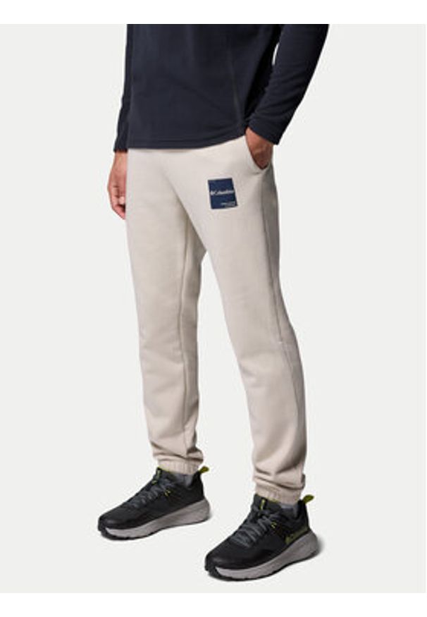 columbia - Columbia Spodnie dresowe Trek™ 1957944 Beżowy Regular Fit. Kolor: beżowy. Materiał: bawełna, syntetyk