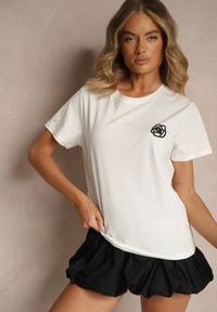 Renee - Biały Bawełniany T-shirt z Naszywką Firavelle. Okazja: na co dzień, na spotkanie biznesowe. Kolor: biały. Materiał: bawełna. Wzór: aplikacja. Styl: biznesowy, casual #5