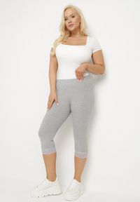 Born2be - Szare Spodnie Bawełniane Legginsy 3/4 z Koronką Amaratna. Kolor: szary. Materiał: bawełna, koronka. Wzór: koronka. Sezon: lato #7