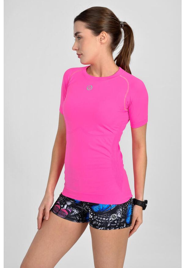 NESSI SPORTSWEAR - Koszulka z krótkim rękawem sportowa damska Nessi Sportswear Ultra. Kolor: różowy. Długość rękawa: krótki rękaw. Długość: krótkie