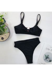 Intica - Strój kąpielowy dwuczęściowy z ozdobnym kółkiem na lato Antra. Kolor: czarny. Materiał: materiał