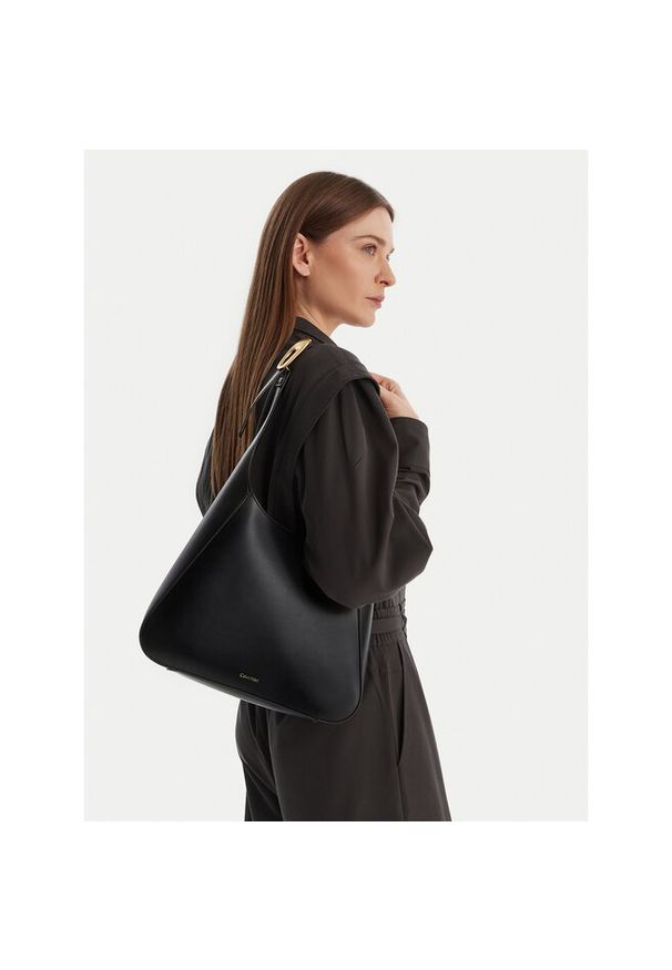 Torebka Calvin Klein. Kolor: czarny