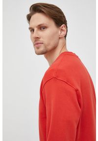 Sisley bluza męska kolor czerwony gładka. Okazja: na co dzień. Kolor: czerwony. Materiał: bawełna, dzianina. Wzór: gładki. Styl: casual #2