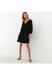 Mohito - Sukienka z odkrytymi ramionami - Czarny. Kolor: czarny. Typ sukienki: z odkrytymi ramionami #1