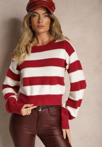 Renee - Biało-Bordowy Sweter w Poziome Pasy z Przeszyciami Metalicznej Nitki Zinfarra. Okazja: na co dzień. Kolor: biały. Materiał: jeans. Długość rękawa: długi rękaw. Długość: długie. Sezon: jesień, zima. Styl: casual