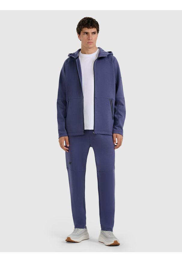 4f - 4F Spodnie dresowe joggery męskie - niebieskie M. Kolor: niebieski. Materiał: dresówka