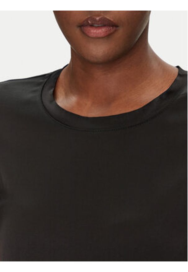 ViCOLO Bluzka TD0007 Czarny Relaxed Fit. Kolor: czarny. Materiał: wiskoza