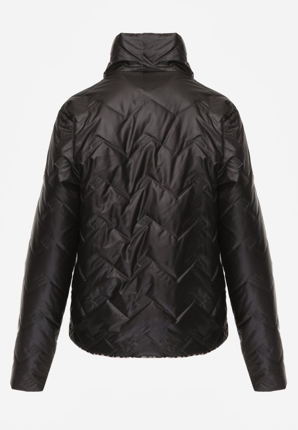 Born2be - Czarna Dwustronna Kurtka Pikowana Ozdobiona Naszywką i Panterką Nemopis. Okazja: na co dzień. Kolor: czarny. Materiał: jeans. Wzór: motyw zwierzęcy, aplikacja. Styl: casual