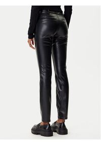 Hugo - HUGO Spodnie z imitacji skóry Hilano-1 50546790 Czarny Slim Fit. Kolor: czarny. Materiał: skóra #2
